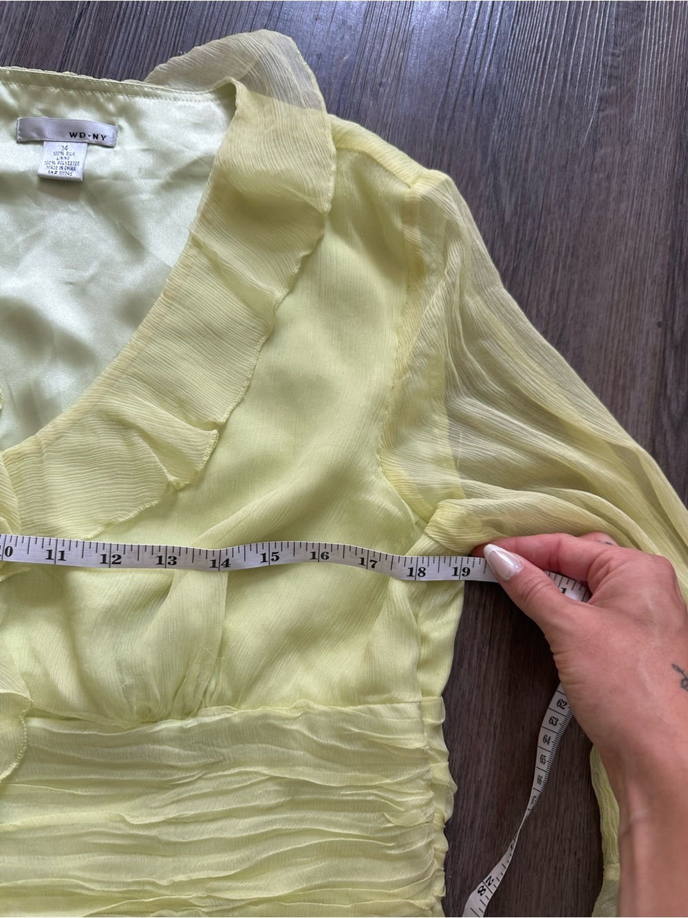WD.NY Light Green Ruffle 100% Silk Blouse - Picture 3 of 5